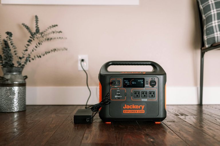 Featured image for Best Portable Power Stations for Camping 2024